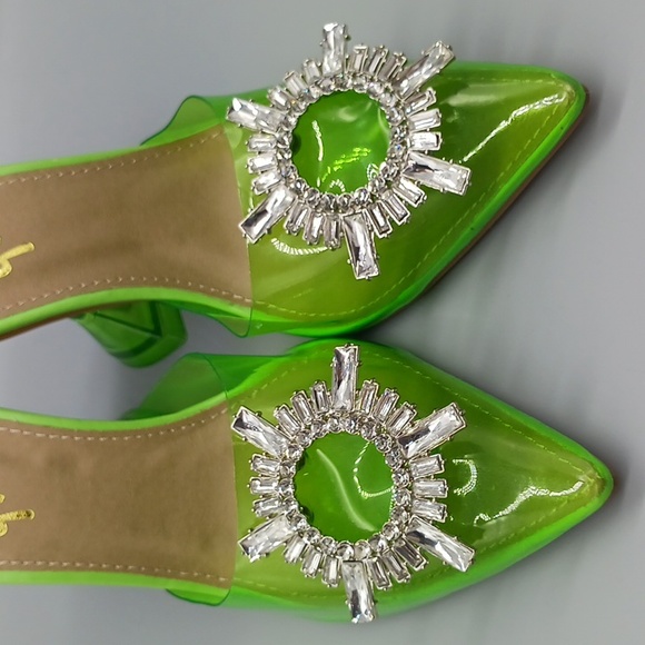 LULU'S MIDNIGHT LIME MULES - Picture 11 of 11